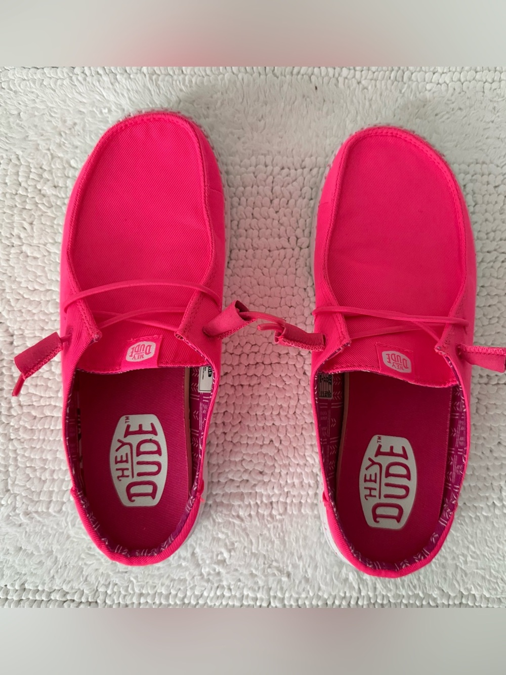 Hey Dude Wendy Slip Stretch Canvas Neon Pink Shoes Size 6